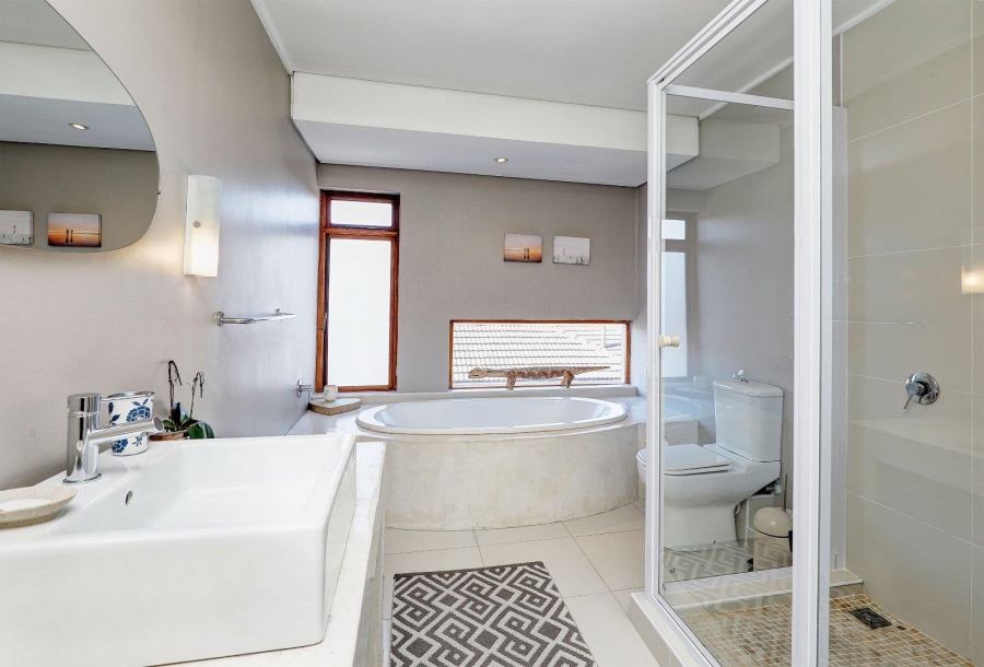 5 Bedroom Property for Sale in Boston Western Cape